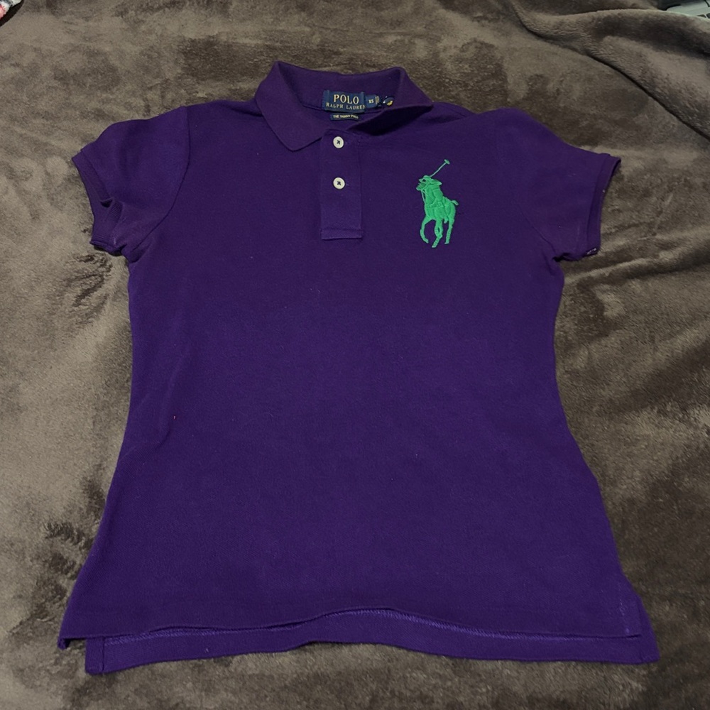 Ribbed skinny stretch fit
Two-button placket
100% cotton